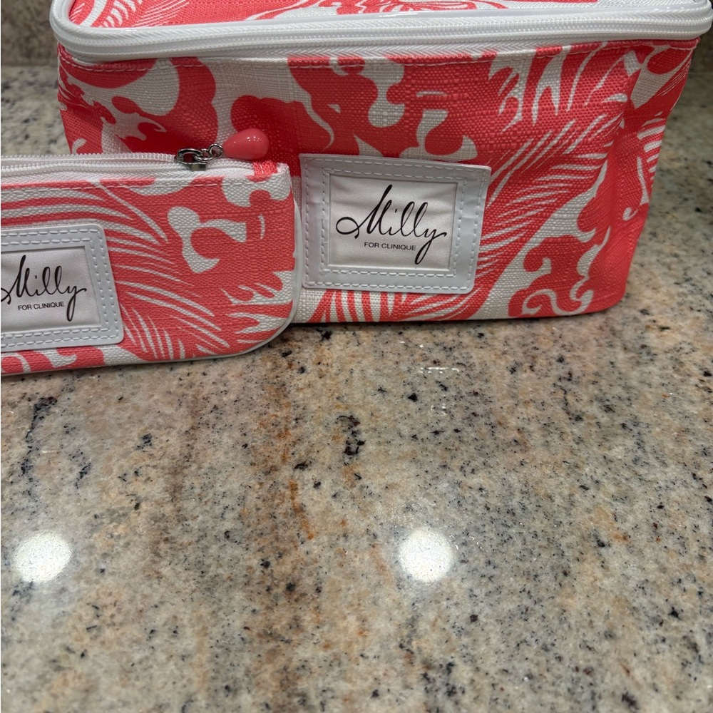 New Milly by Clinique Cosmetic Bag Set